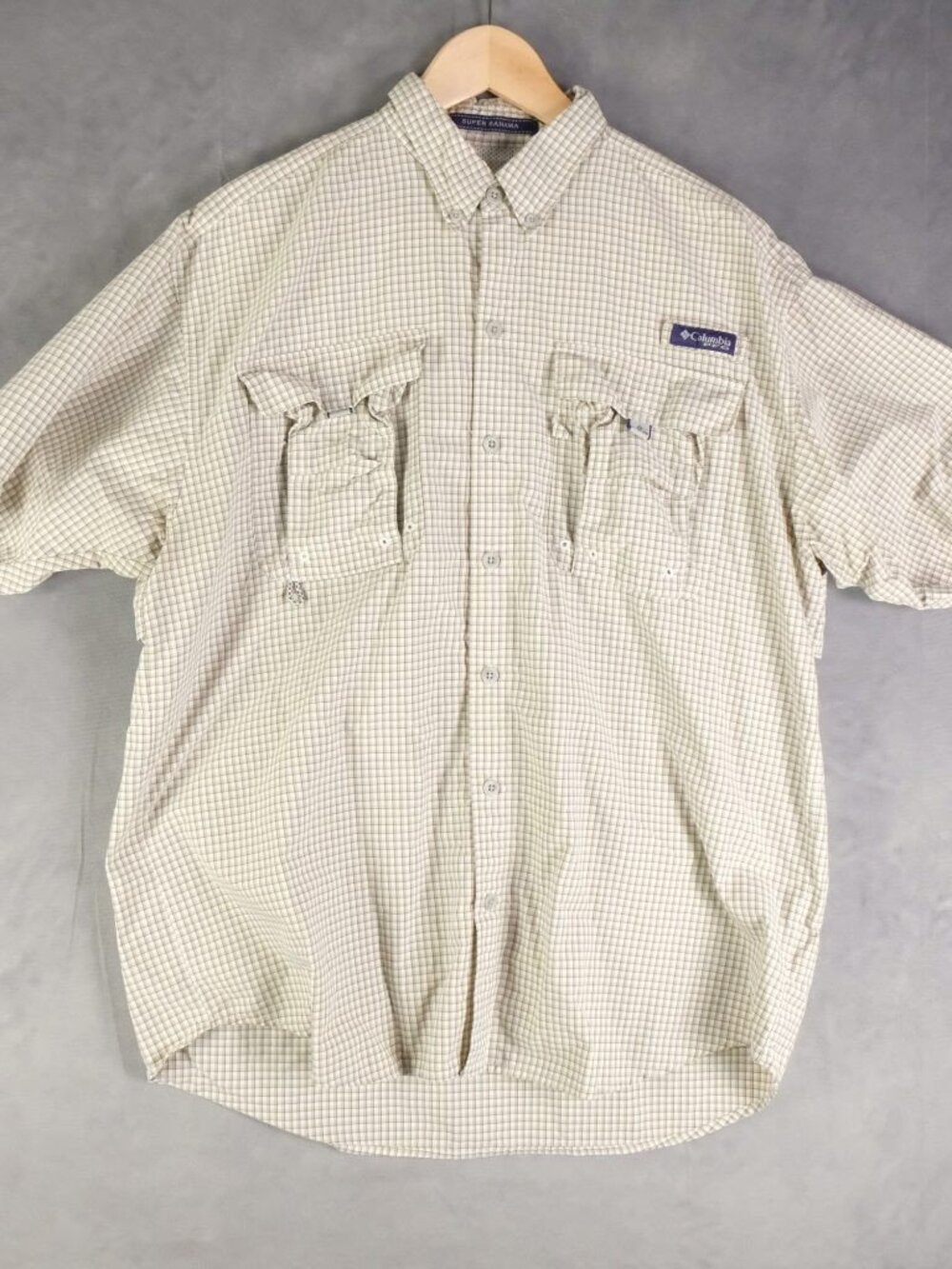 Columbia Shirt Mens Large Tan Plaid Omni-Shade Short Sleeve Super Bahama Vented